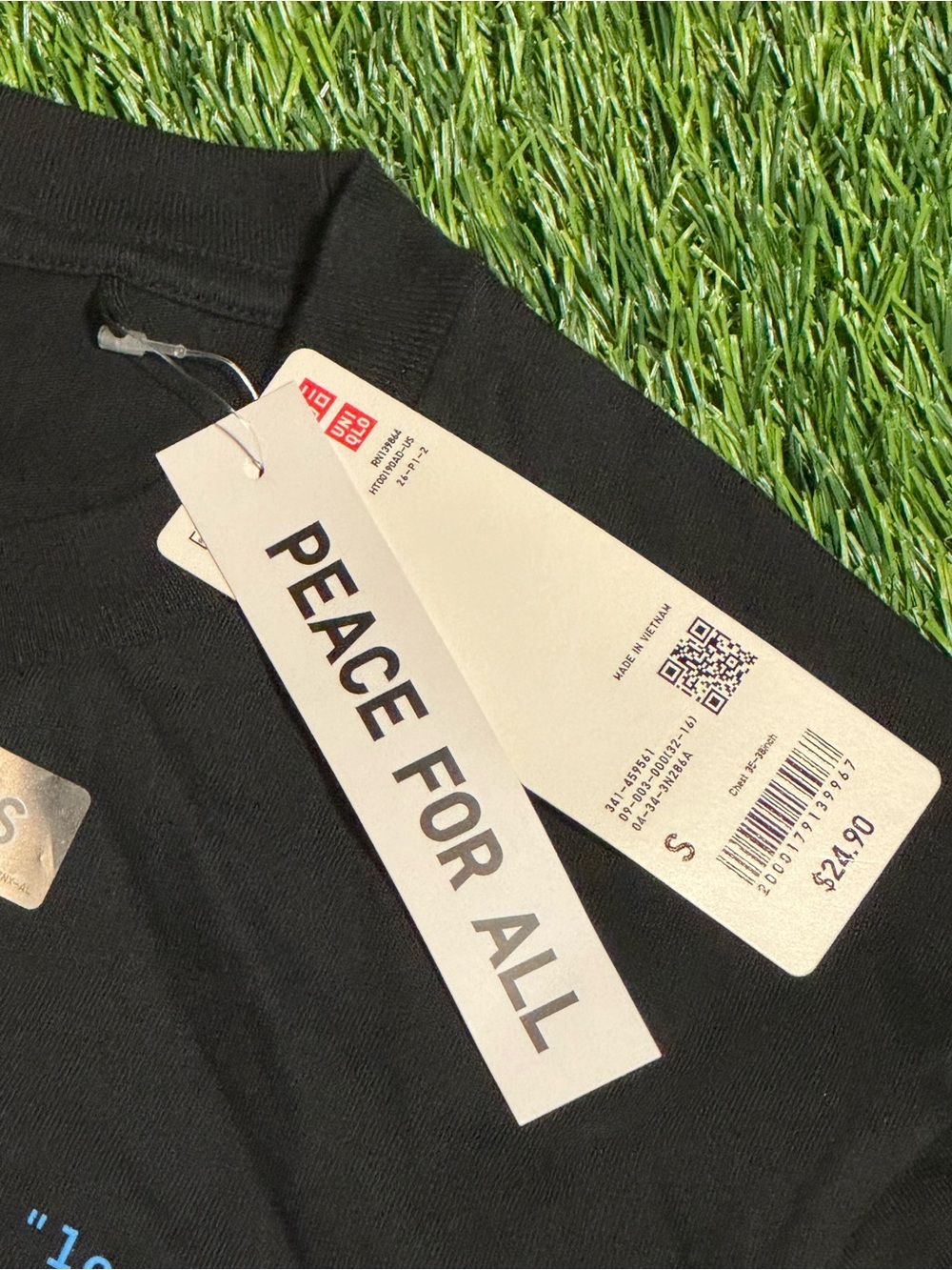 UNIQLO UT PEACE FOR ALL Akamai Black Graphic Short Sleeve T-shirt TEE SMALL - Picture 5 of 6